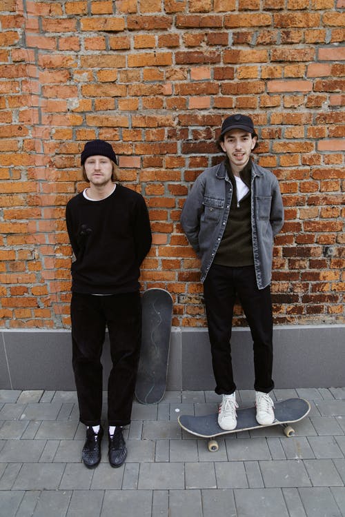 有关垂直拍摄, 最好的朋友, 看着镜头的免费素材图片