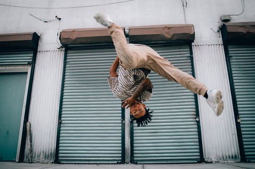 有关breakdancer, 上下翻转, 年輕的免费素材图片