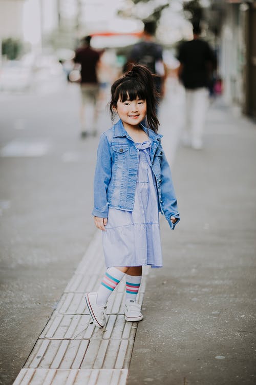 有关个性, 享受, 人行道的免费素材图片