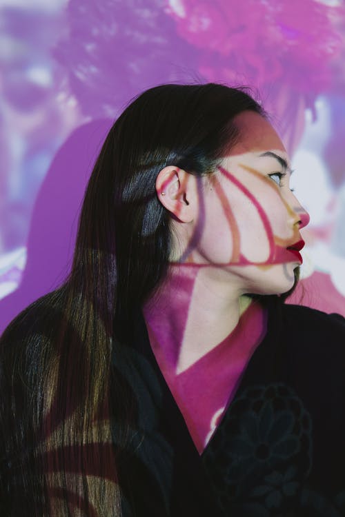 有关侧面轮廓, 光, 垂直拍摄的免费素材图片