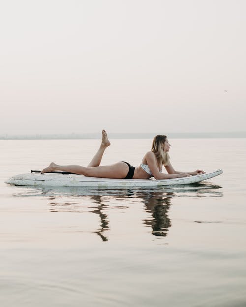 有关嗜好, 垂直拍摄, 女人的免费素材图片