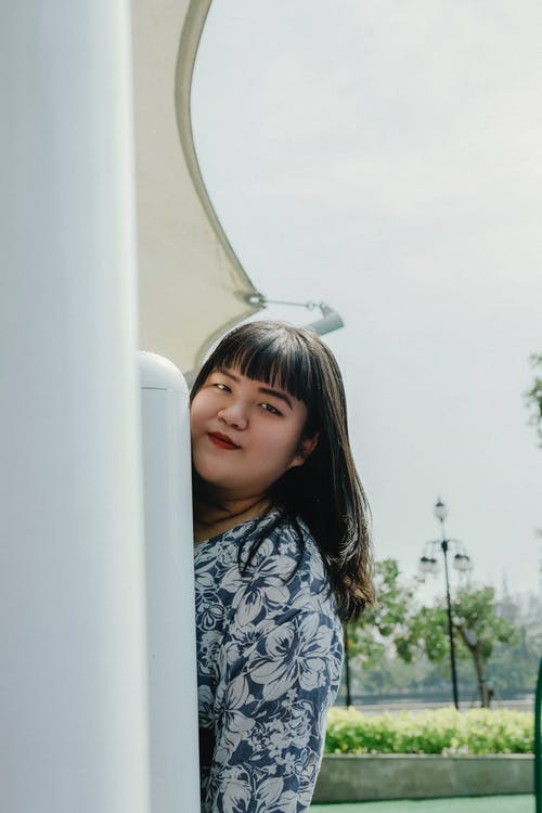 有关刘海, 垂直拍摄, 女人的免费素材图片