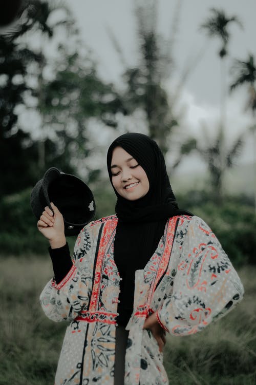 有关垂直拍摄, 女人, 微笑的免费素材图片