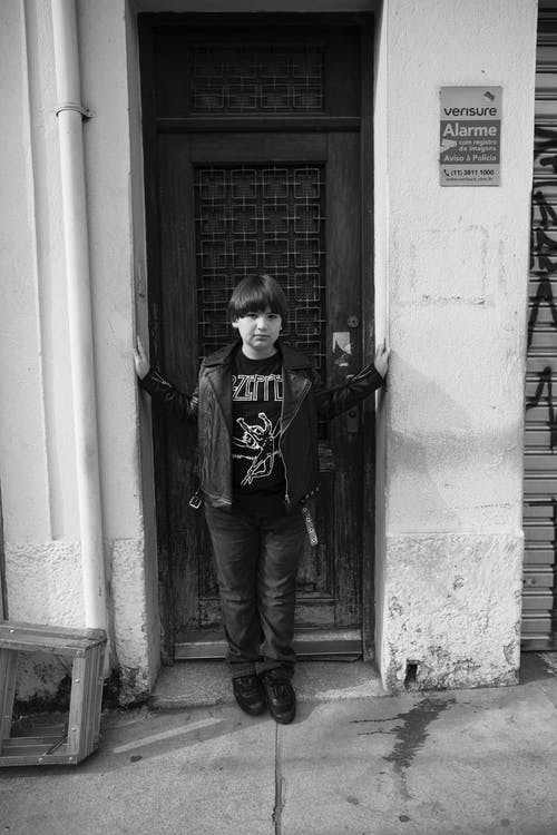 有关垂直拍摄, 小孩, 年轻的免费素材图片