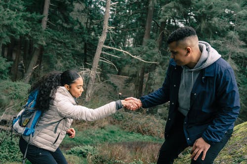 有关休闲, 伸出援手, 冒险的免费素材图片