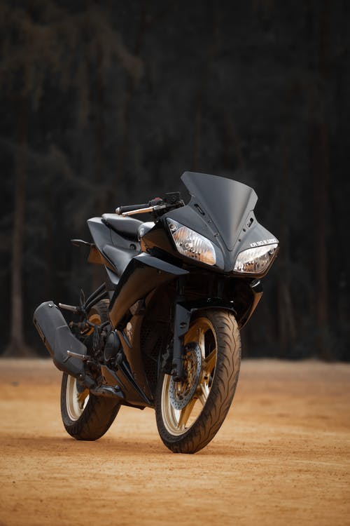 有关垂直拍摄, 户外, 摩托车的免费素材图片