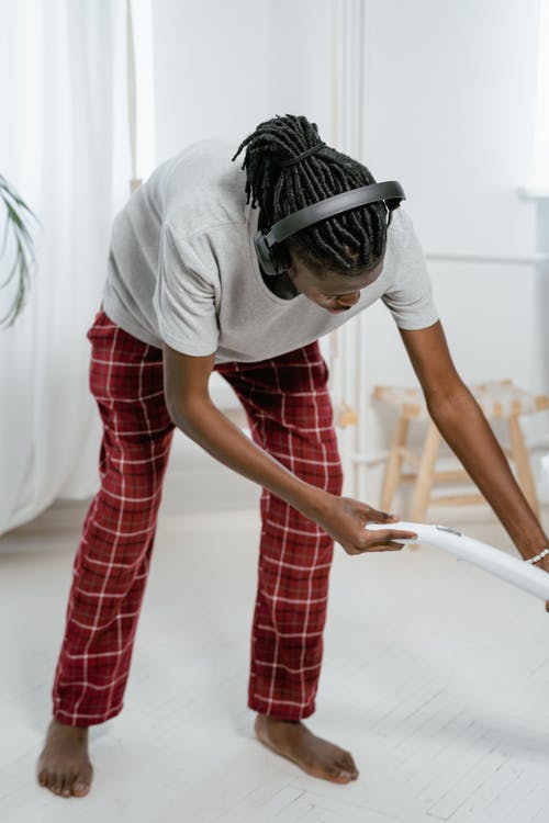 有关听音乐, 吸尘器, 家政的免费素材图片