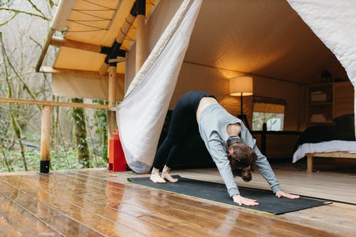 有关glamping, 人, 伸展的免费素材图片
