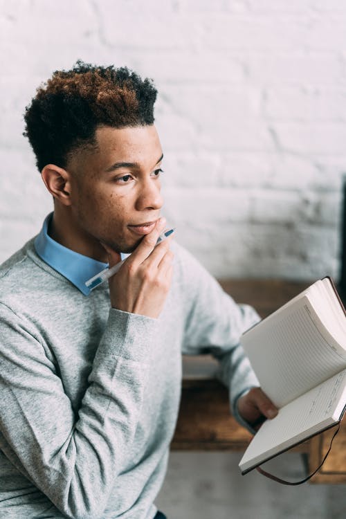 有关人, 垂直拍摄, 思维的免费素材图片