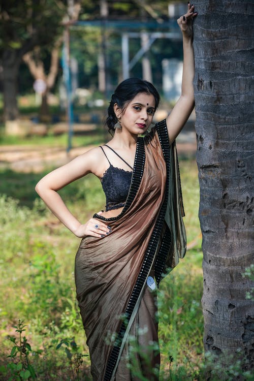 有关垂直拍摄, 女人, 女士的免费素材图片