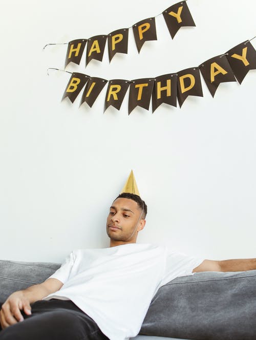 有关人, 坐, 垂直拍摄的免费素材图片