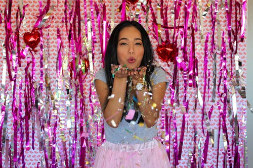 有关五彩纸屑, 吹的免费素材图片