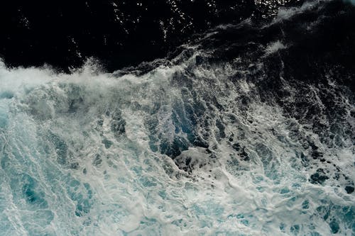 有关水面, 水体, 波浪撞击的免费素材图片