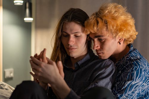 有关一对, 一起, 在家的免费素材图片