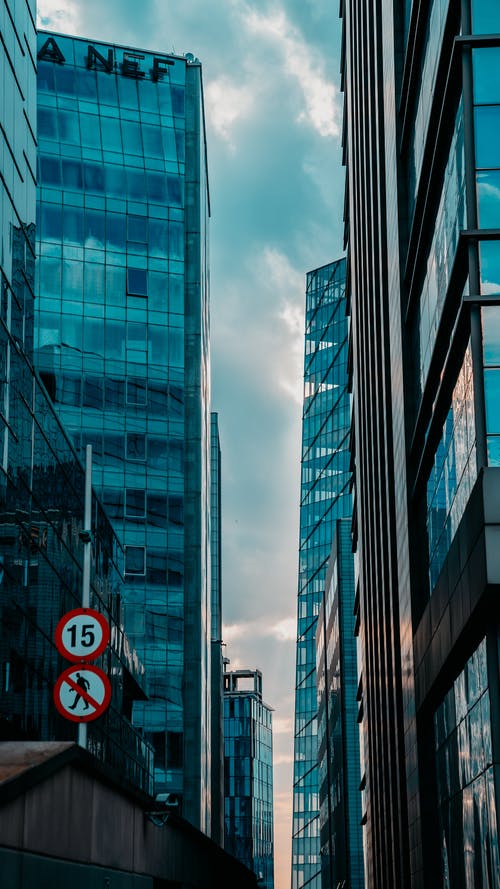 有关低角度拍摄, 垂直拍摄, 城市的免费素材图片