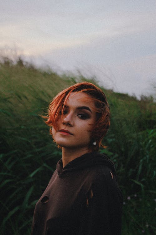 有关人, 垂直拍摄, 女人的免费素材图片