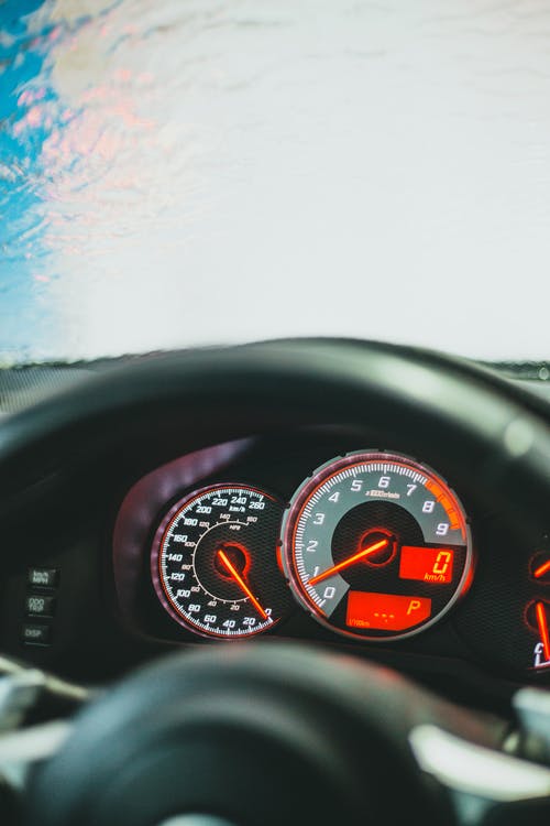 有关仪表板, 垂直拍摄, 车速表的免费素材图片