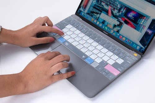 有关MacBook, 工作的, 手的免费素材图片
