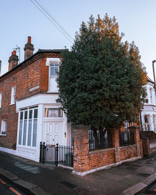 有关人行道, 住宅, 剑道的免费素材图片