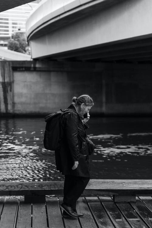 有关人, 单色, 垂直拍摄的免费素材图片