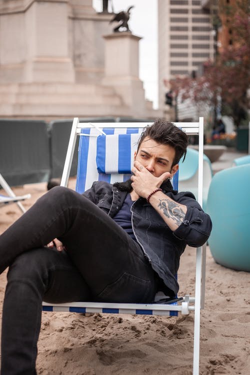 有关人, 刺青的, 坐的免费素材图片