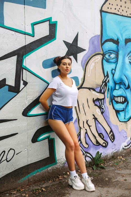 有关T恤, 休闲, 全身的免费素材图片