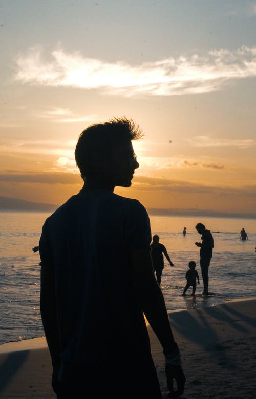 有关人, 剪影, 垂直拍摄的免费素材图片