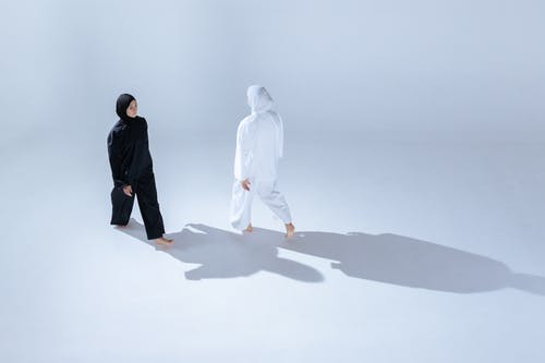 有关头顶射击, 女性, 室内的免费素材图片