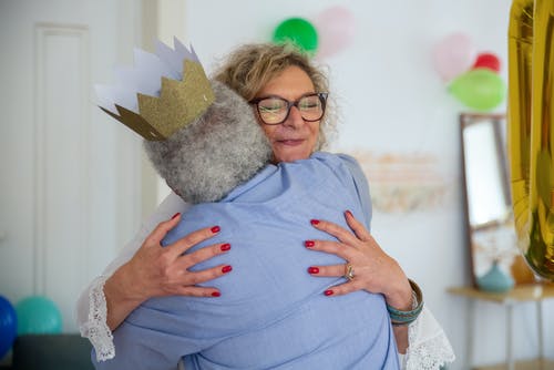 有关一起, 室內, 慶祝的免费素材图片