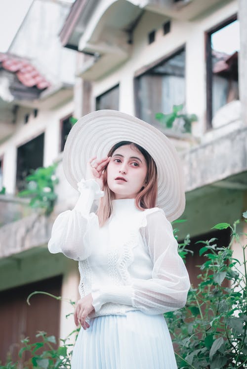 有关优雅, 垂直拍摄, 女人的免费素材图片