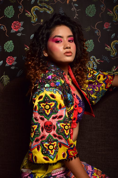 有关垂直拍摄, 女人, 摆姿势的免费素材图片