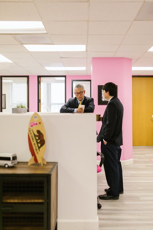 有关咖啡杯, 商量, 室内的免费素材图片