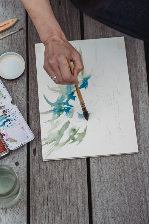 画艺术品的人 · 免费素材图片