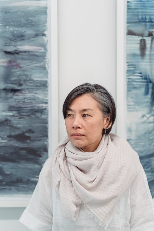 有关围巾, 垂直拍摄, 女人的免费素材图片