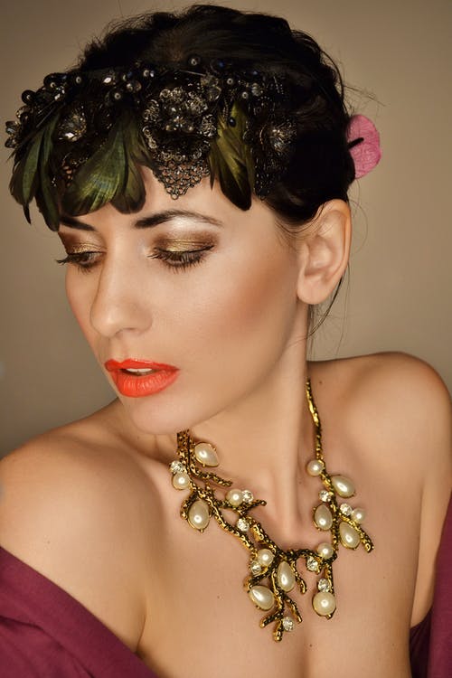 有关人, 侧面图, 垂直拍摄的免费素材图片