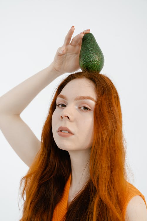 有关垂直拍摄, 女人, 室内的免费素材图片