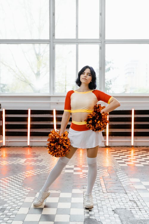 有关中空装, 人, 制服的免费素材图片