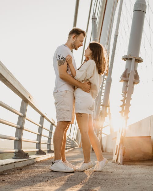 有关一对, 一起, 从下面的免费素材图片