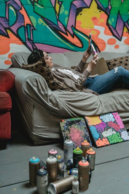 有关喷漆, 垂直拍摄, 涂鸦的免费素材图片