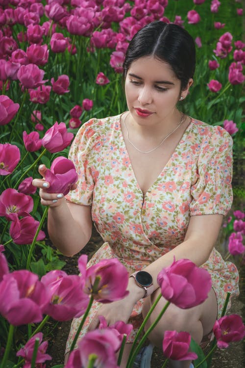 有关人, 垂直拍摄, 女人的免费素材图片