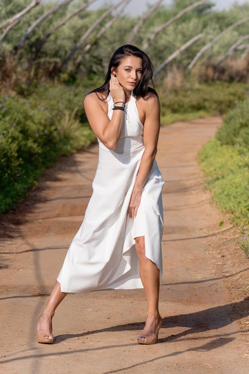 有关人, 垂直拍摄, 女人的免费素材图片