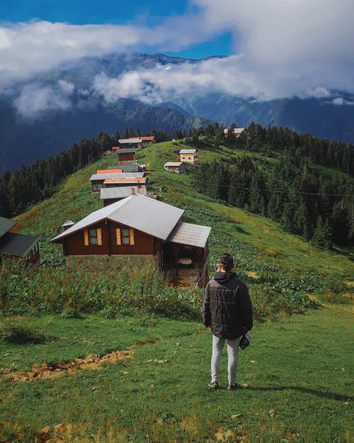 有关人, 垂直拍摄, 山的免费素材图片