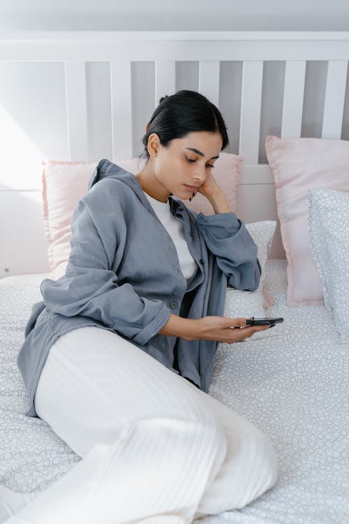 有关休闲, 垂直拍摄, 女人的免费素材图片