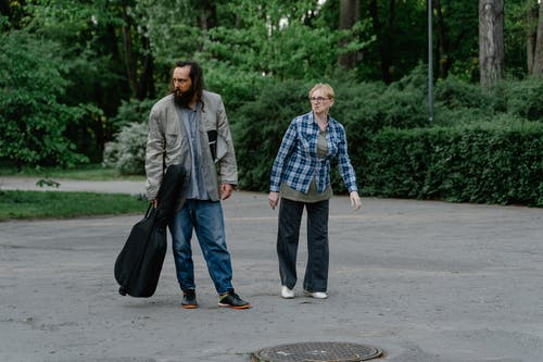 有关乞丐, 公共, 公园的免费素材图片