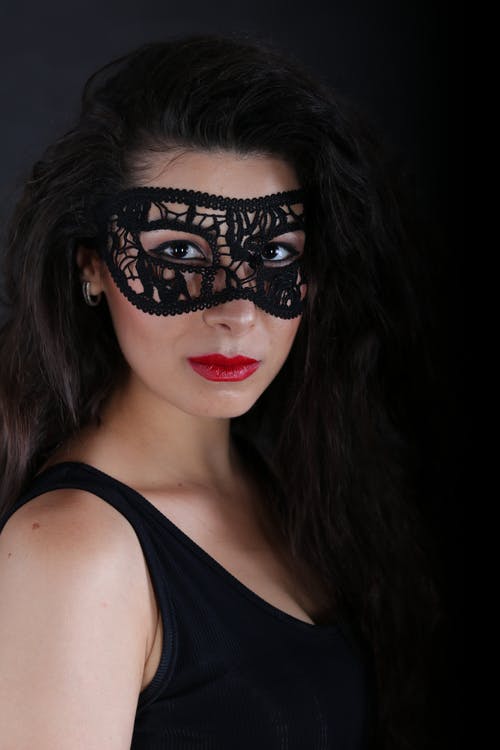 有关垂直拍摄, 女人, 摆姿势的免费素材图片