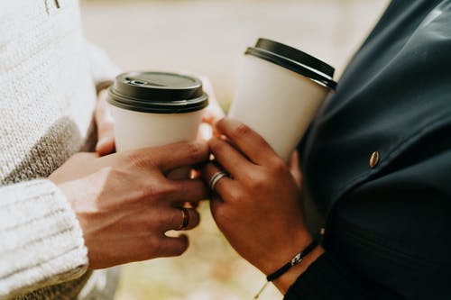 有关手, 握住, 杯的免费素材图片