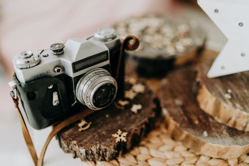 有关专注, 复古, 模拟相机的免费素材图片