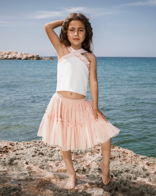 有关垂直拍摄, 夏天, 女孩的免费素材图片