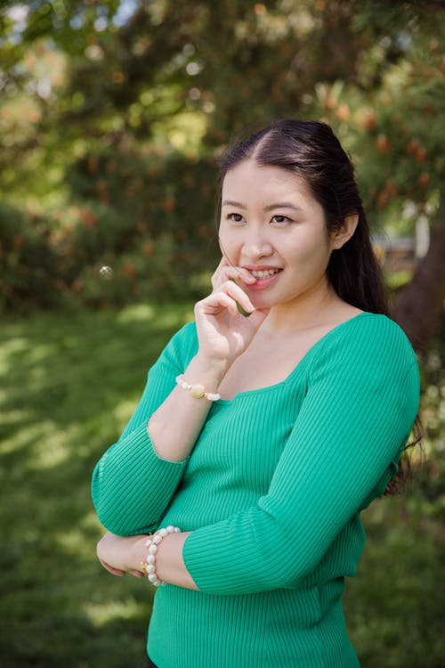 有关公园, 垂直拍摄, 女人的免费素材图片