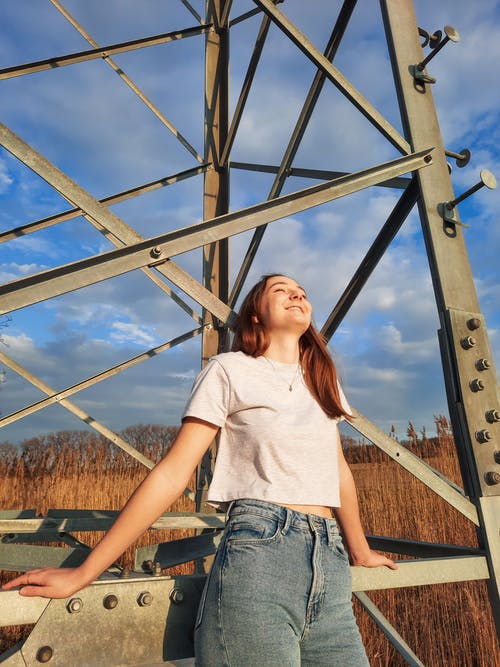 有关倚, 垂直拍摄, 女人的免费素材图片